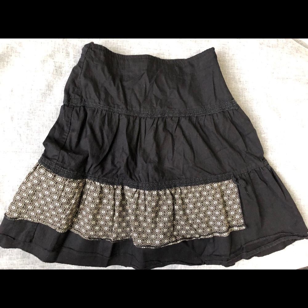 IKKS girls skirt